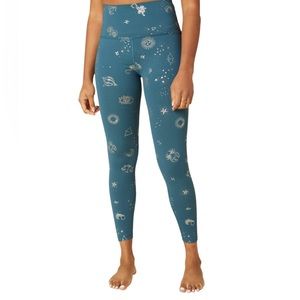 SOLD! NWT Beyond Yoga Zodiac High Waisted Midi Leggings in Stellar Blue